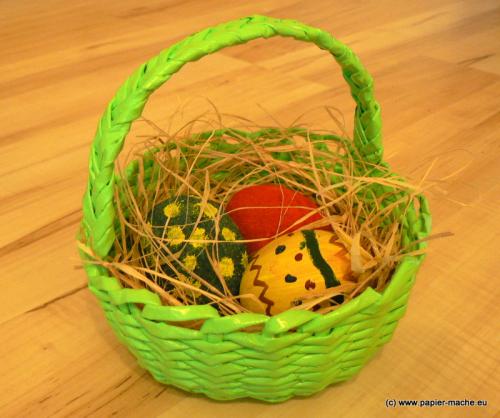 The green Easter Paper Vase.