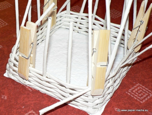 How to make the paper basket - guide 12